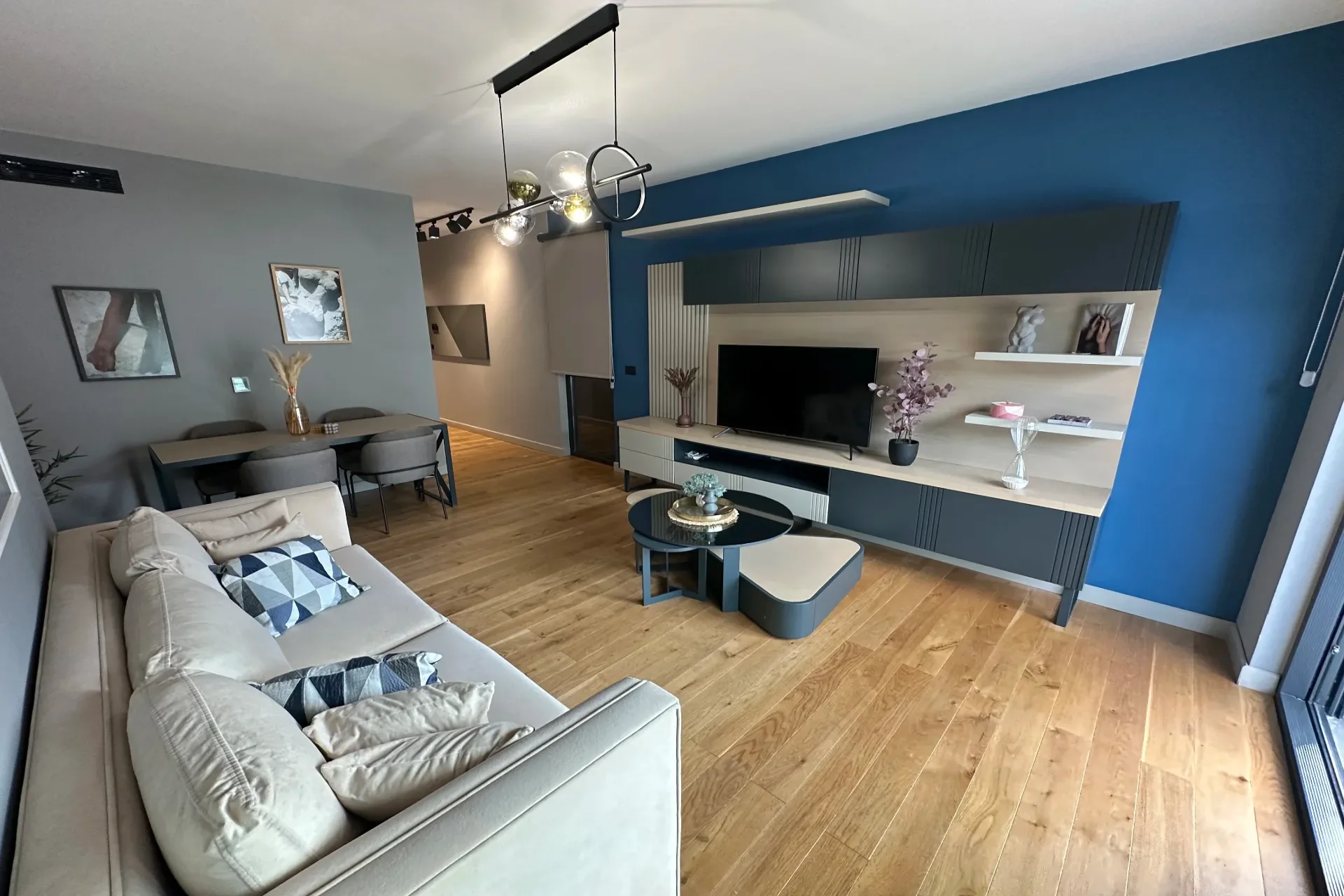 Tivat’ta Porto Montenegro’ya Yürüme Mesafesinde 2+1 Tam Mobilyalı Daire – 65,5 m²