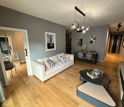 Tivat’ta Porto Montenegro’ya Yürüme Mesafesinde 2+1 Tam Mobilyalı Daire – 65,5 m²