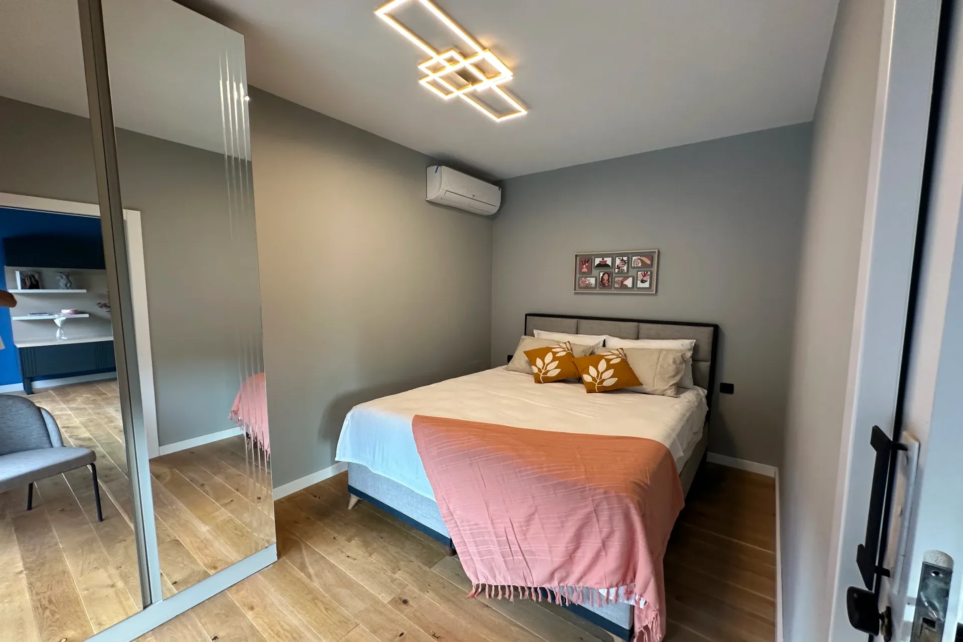 Tivat’ta Porto Montenegro’ya Yürüme Mesafesinde 2+1 Tam Mobilyalı Daire – 65,5 m²