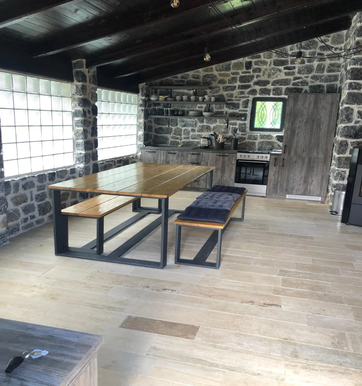  Kolaşin’de 3+1 dubleks 106 m2, ev bahçe 200 m2