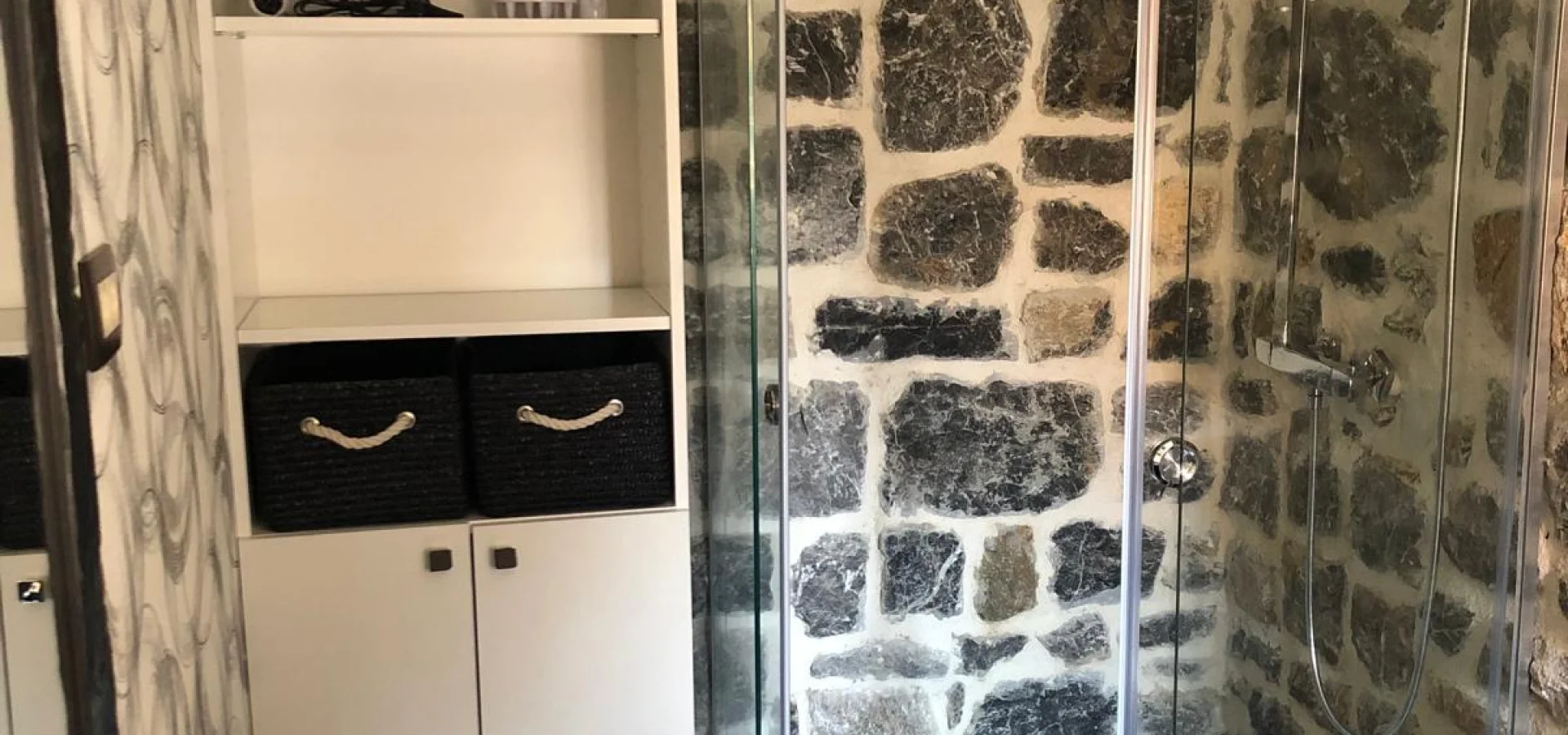  Kolaşin’de 3+1 dubleks 106 m2, ev bahçe 200 m2