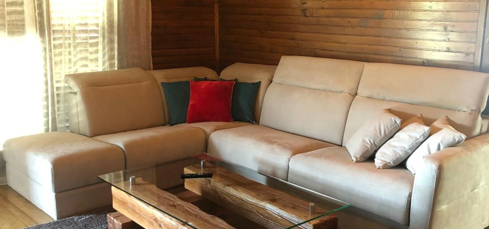  Kolaşin’de 3+1 dubleks 106 m2, ev bahçe 200 m2