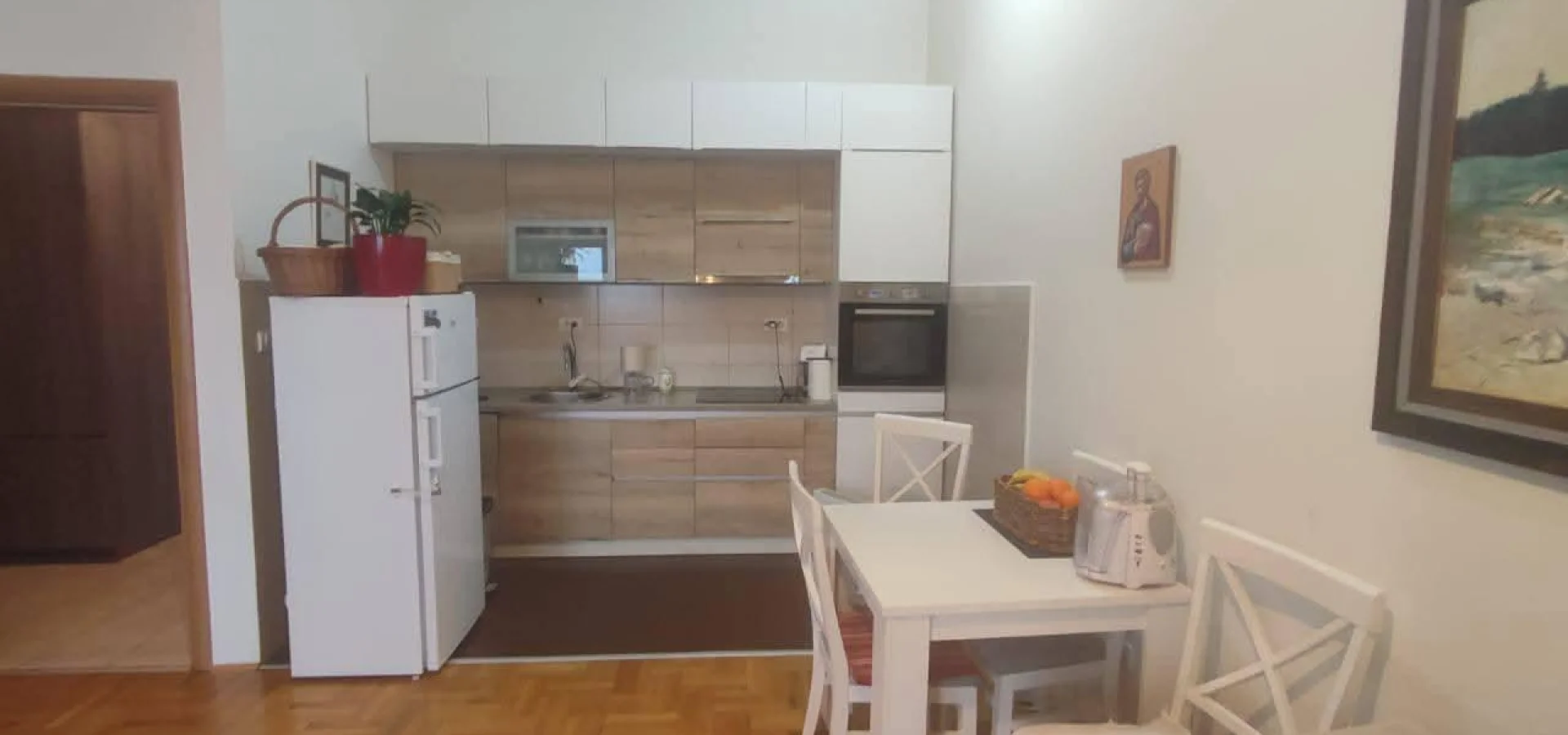 Podgorica Stari Aerodrom’da 1+1 Yarı Mobilyalı Daire – 43 m²