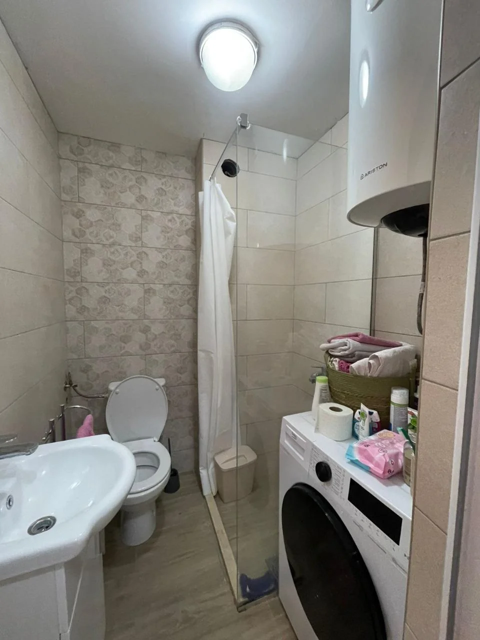 Podgorica Stari Aerodrom’da 1+1 Yarı Mobilyalı Daire – 43 m²