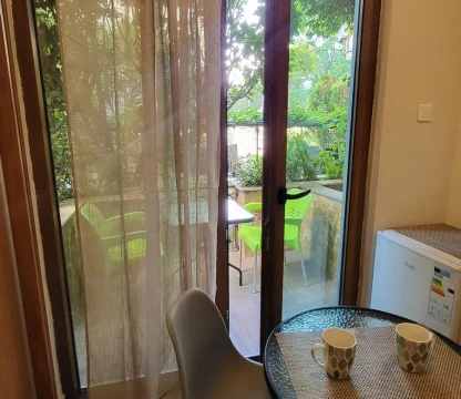 Budva, Vojvodanska Caddesi'nde stüdyo daire