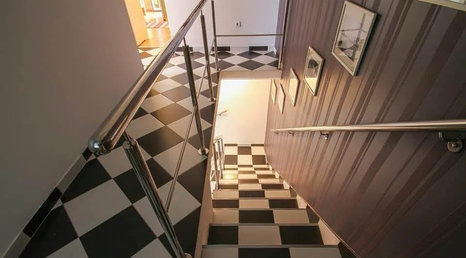 Budva da Özel havuzlu   2 + 1  Müstakil ev