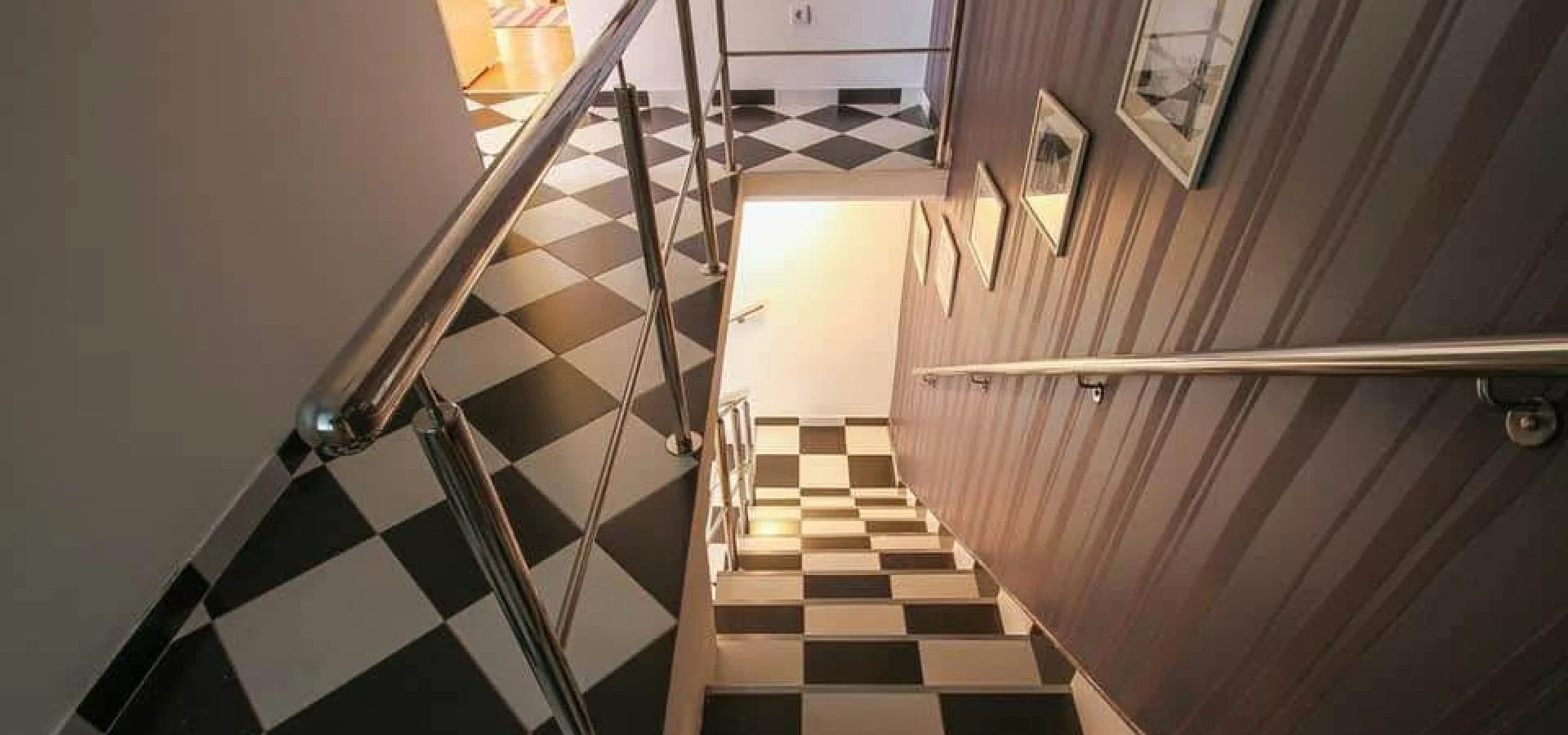 Budva da Özel havuzlu   2 + 1  Müstakil ev