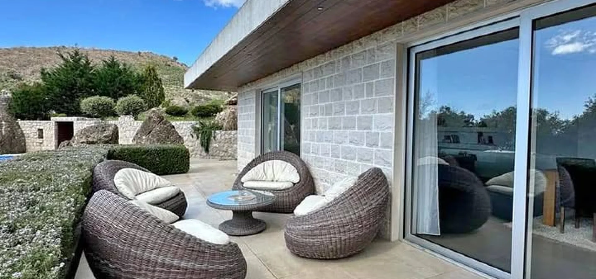 Kiralık beciçi de konforlu  Geniş Villa 