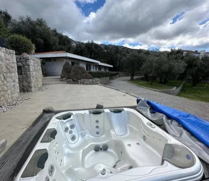 Kiralık beciçi de konforlu  Geniş Villa 