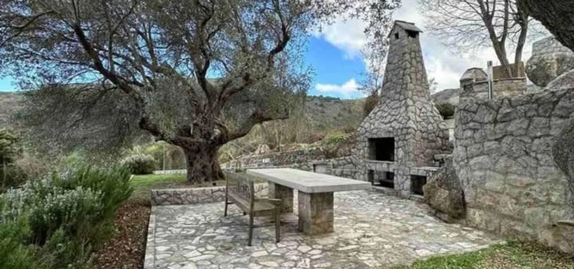 Kiralık beciçi de konforlu  Geniş Villa 