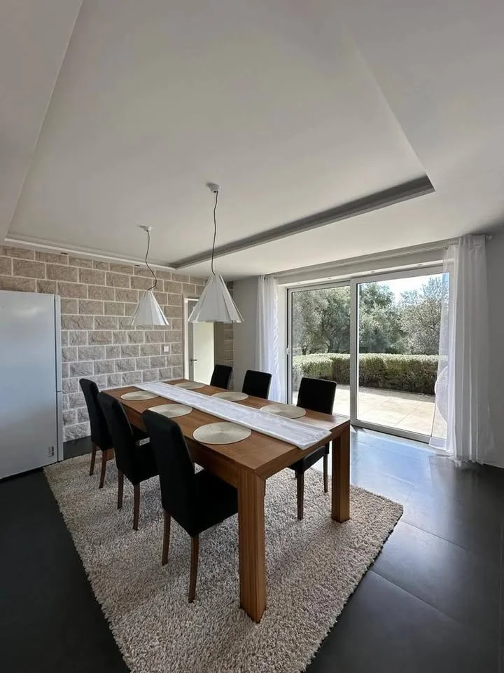 Kiralık beciçi de konforlu  Geniş Villa 