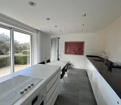 Kiralık beciçi de konforlu  Geniş Villa 