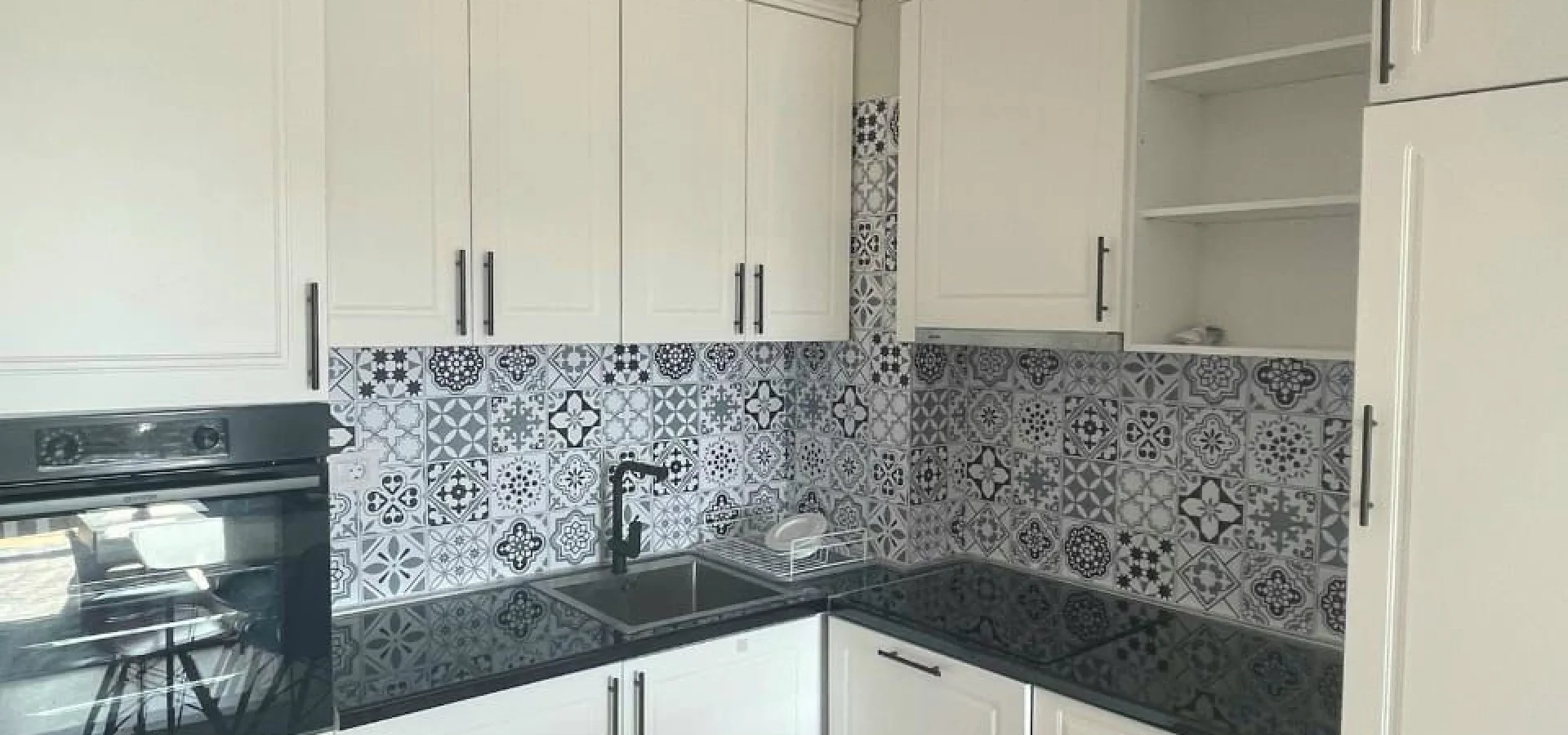 Beciçi de 1+1 Yıllık kiralık  daire deniz manzaralı