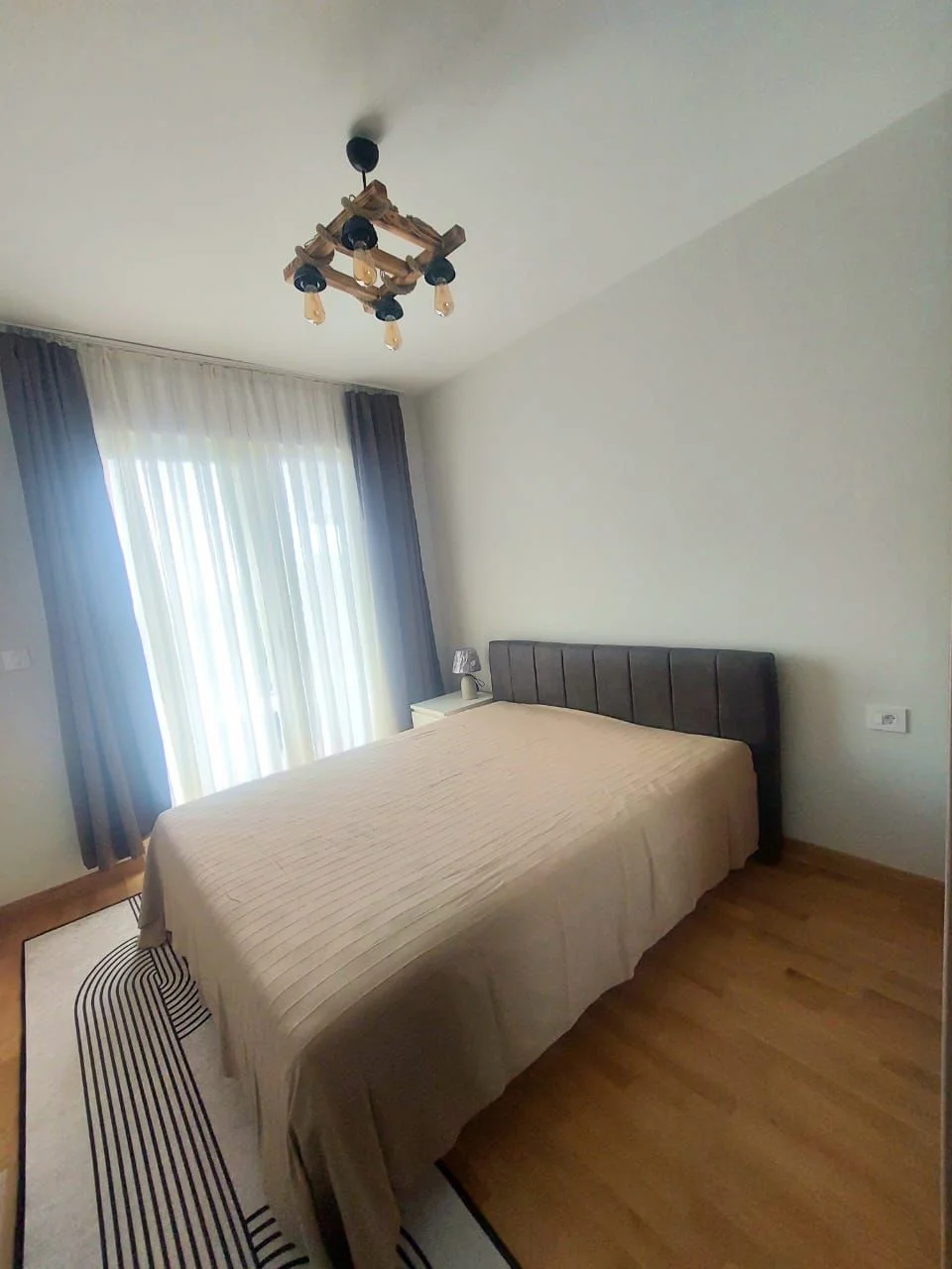 Beciçi de 1+1 Yıllık kiralık  daire deniz manzaralı