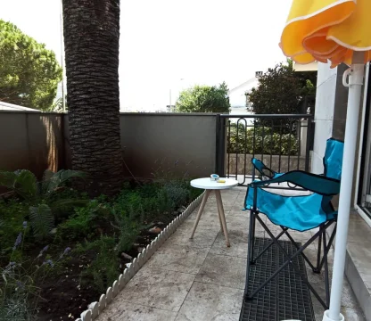 Budva da Stüdyo daire yıllık kiralık 