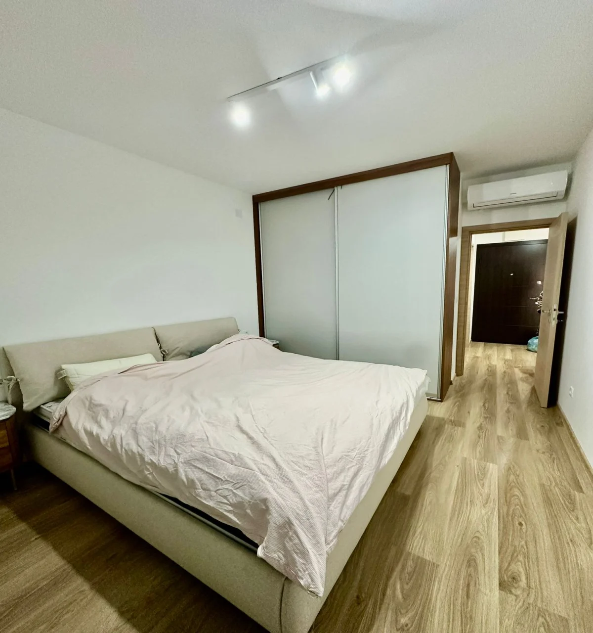 Beciçi de 1+1 kiralık daire