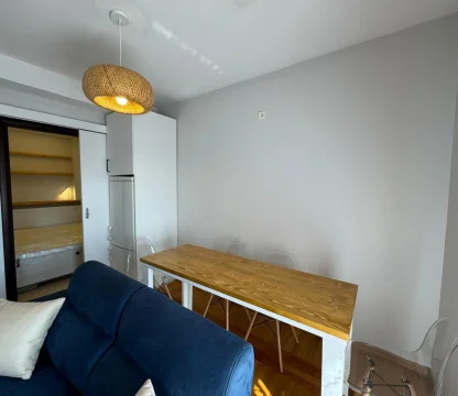 Beciçi de Splendid otelin karşısında 1+1 kiralık daire