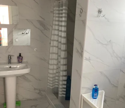 kotor dobrotada 1+0 studyo daıre satılık  otopark  ile