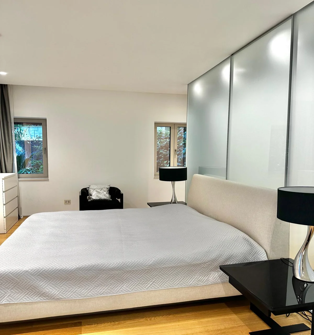 Dukley Gardens’ta Deniz Manzaralı Lüks Zemin Kat 2+1 Daire – 159 m²