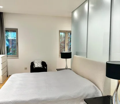 Dukley Gardens’ta Deniz Manzaralı Lüks Zemin Kat 2+1 Daire – 159 m²