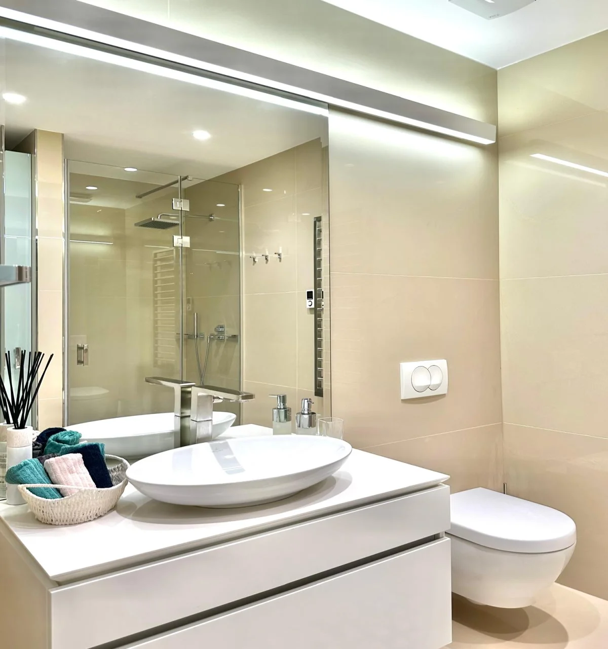 Dukley Gardens’ta Deniz Manzaralı Lüks Zemin Kat 2+1 Daire – 159 m²