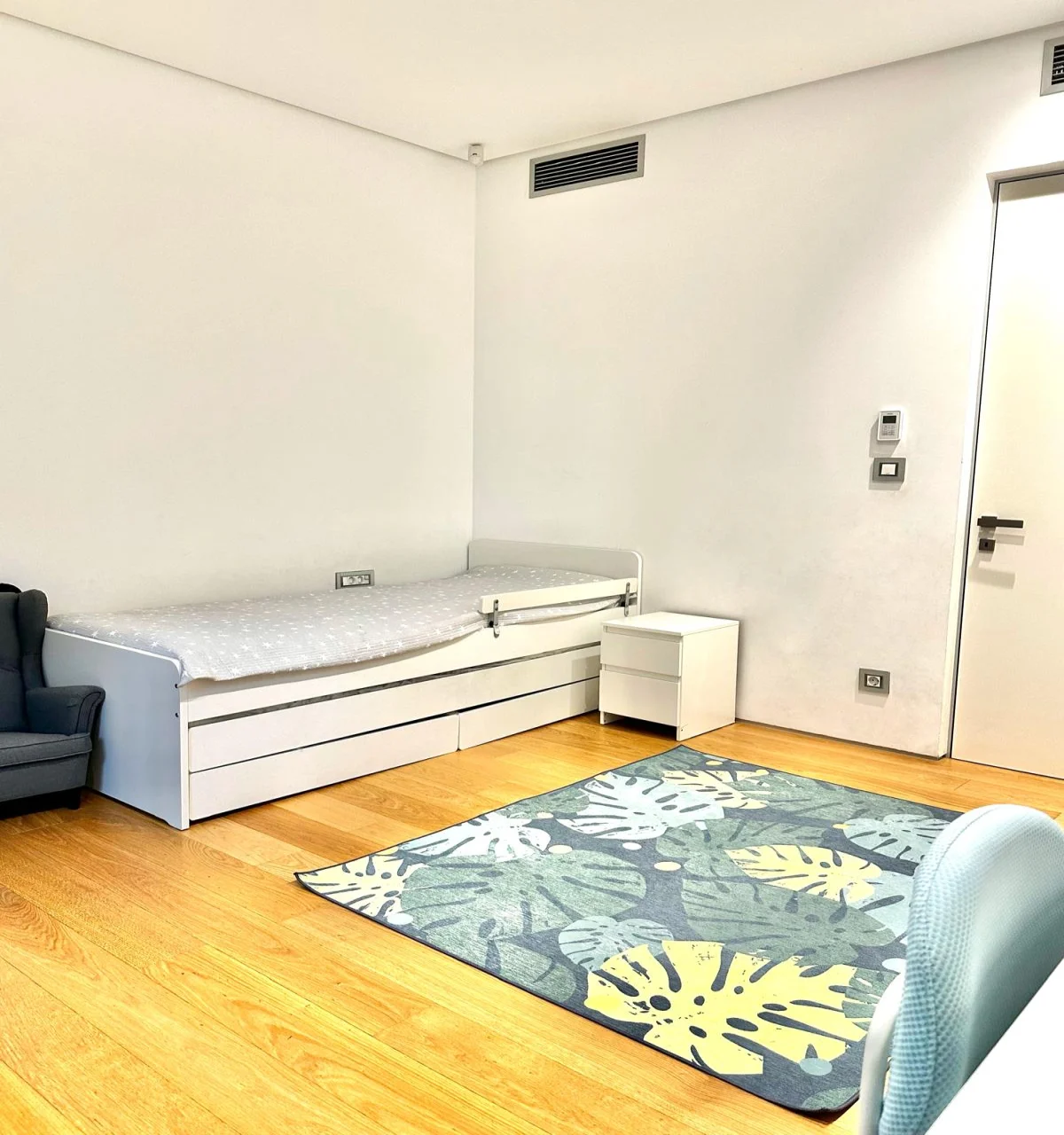 Dukley Gardens’ta Deniz Manzaralı Lüks Zemin Kat 2+1 Daire – 159 m²