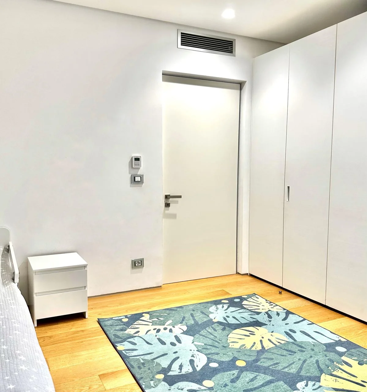 Dukley Gardens’ta Deniz Manzaralı Lüks Zemin Kat 2+1 Daire – 159 m²