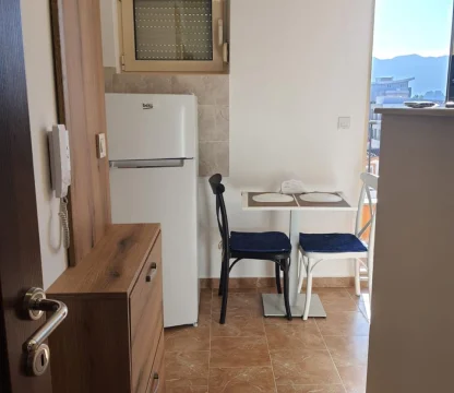  Budva  da yeni binada stüdyo daire 