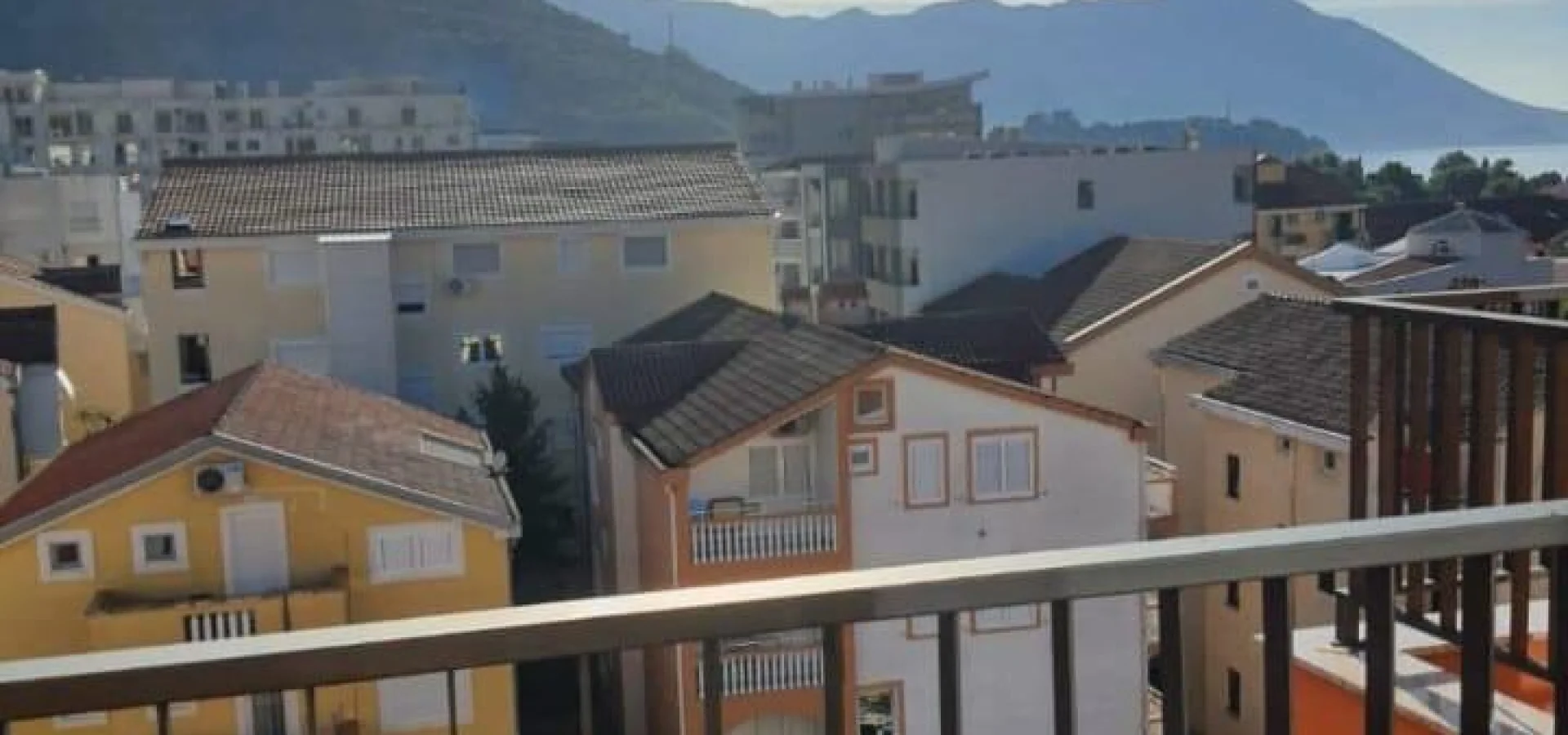  Budva  da yeni binada stüdyo daire 