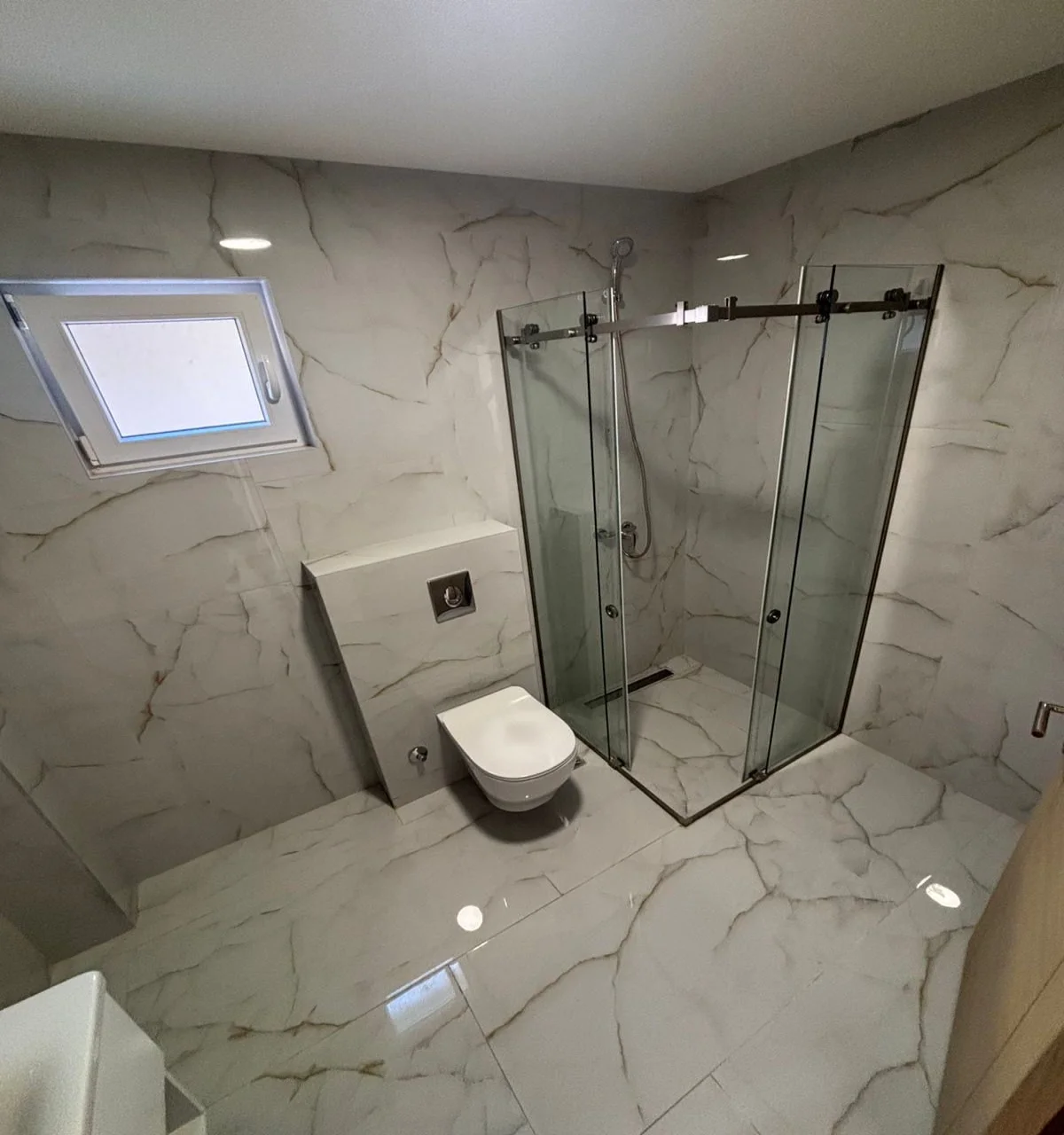 Budva'da yeni binada 1+1 satılık  daire 