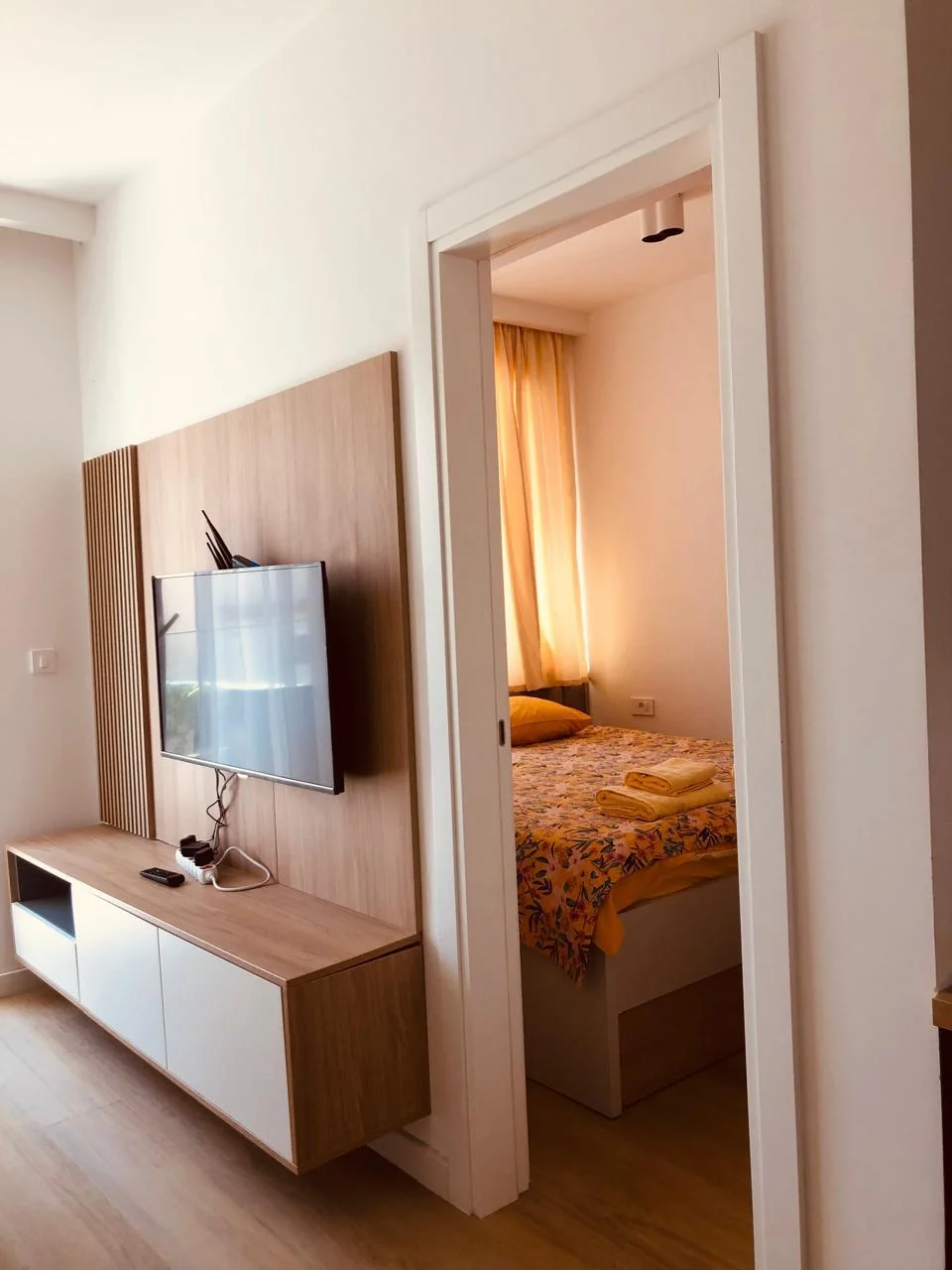 Budva  beciçi de 1 + 1 kiralık daire