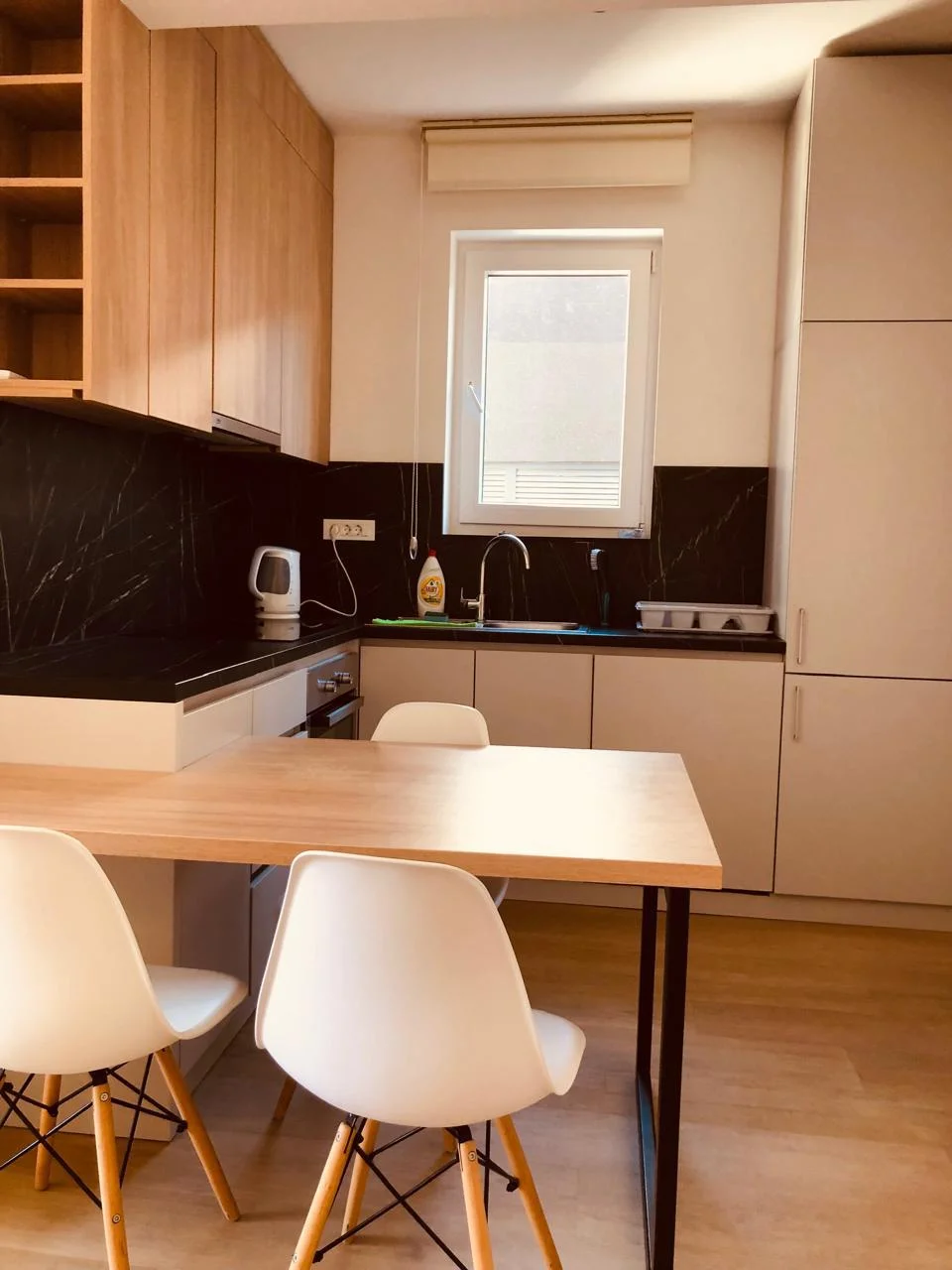 Budva  beciçi de 1 + 1 kiralık daire