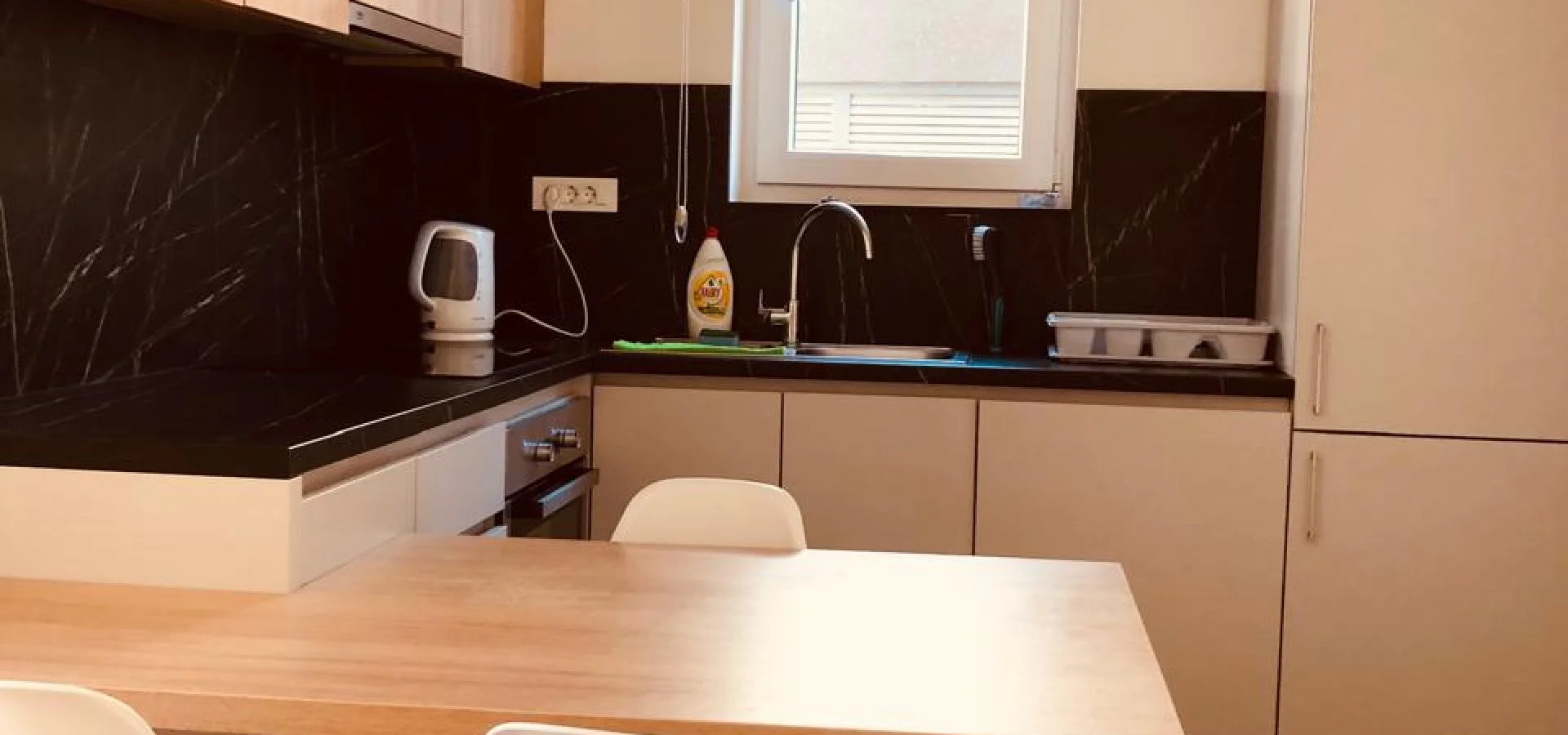 Budva  beciçi de 1 + 1 kiralık daire