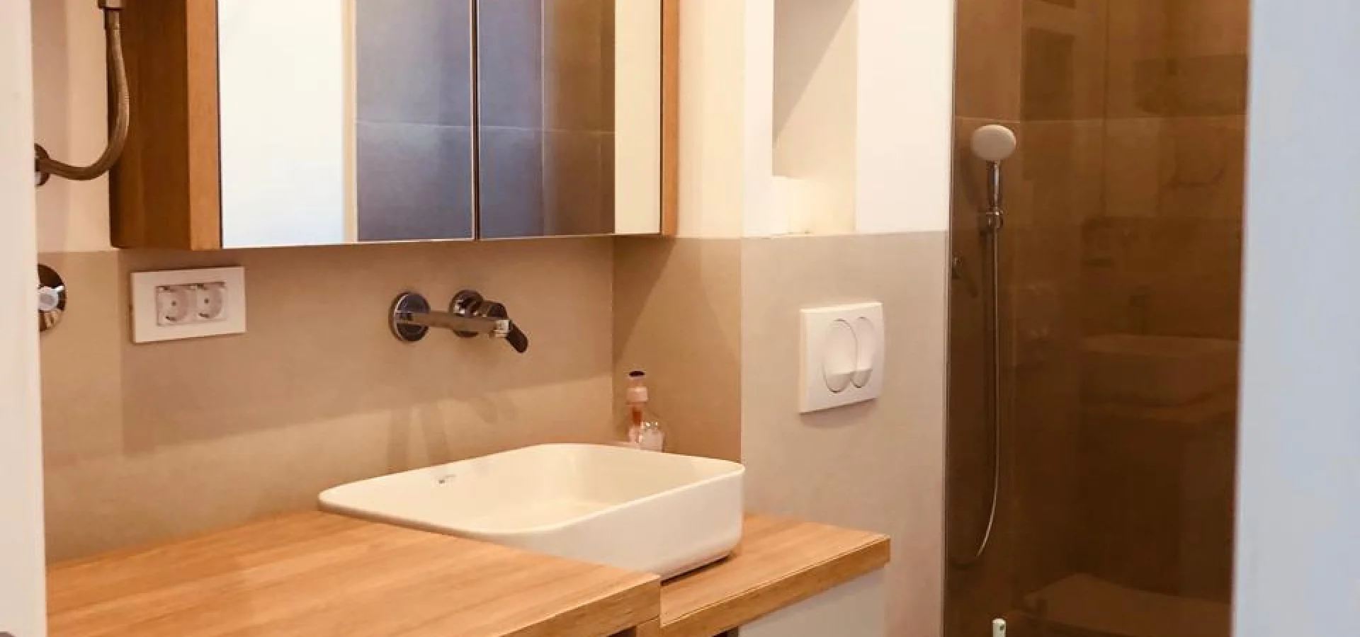 Budva  beciçi de 1 + 1 kiralık daire