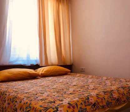 Budva  beciçi de 1 + 1 kiralık daire