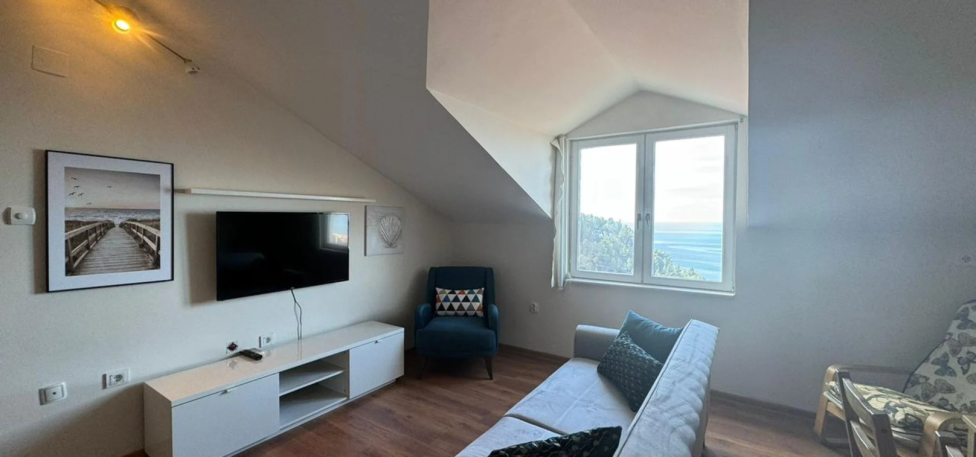 Budva Svite Stefan da 1 + 1 penthouse
