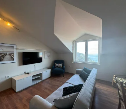 Budva Svite Stefan da 1 + 1 penthouse