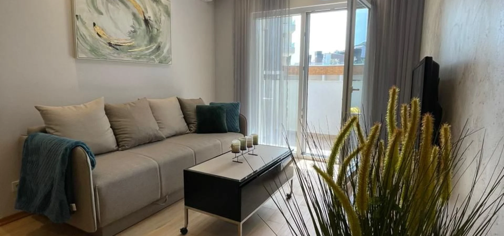 Budva'da 2 + 1  lüks daire kiralık