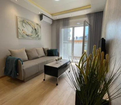 Budva'da 2 + 1  lüks daire kiralık