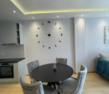 Budva'da 2 + 1  lüks daire kiralık