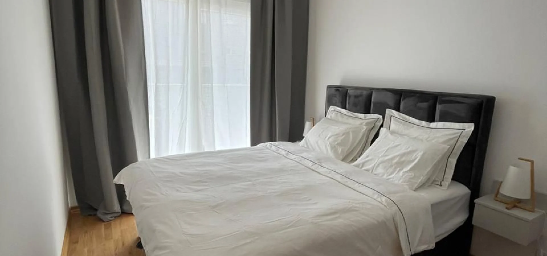 Budva'da 2 + 1  lüks daire kiralık