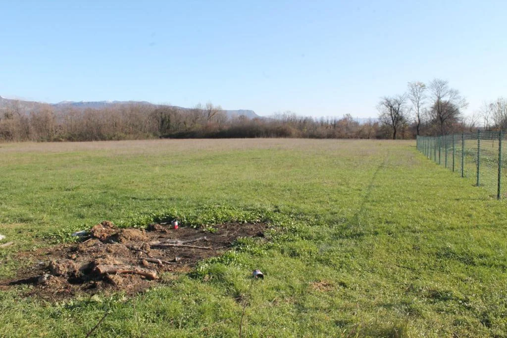 Podgorica  Danilovgrad  da 21 dönüm arazi