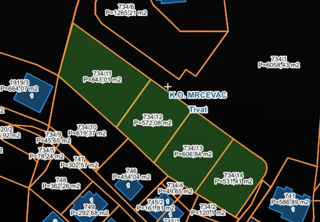 Tivat da kat karşılığı deniz manzaralı arazi