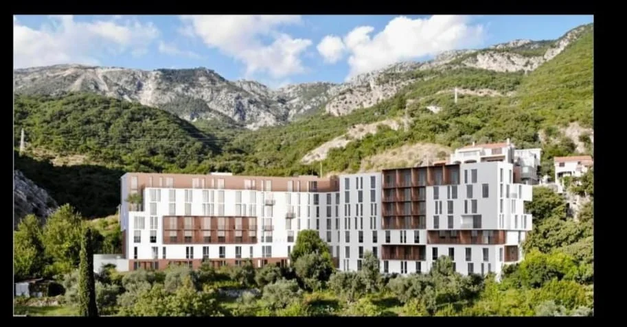 Beciçi de kat karşılıgı deniz manzaralı 5.440 m2 arsa