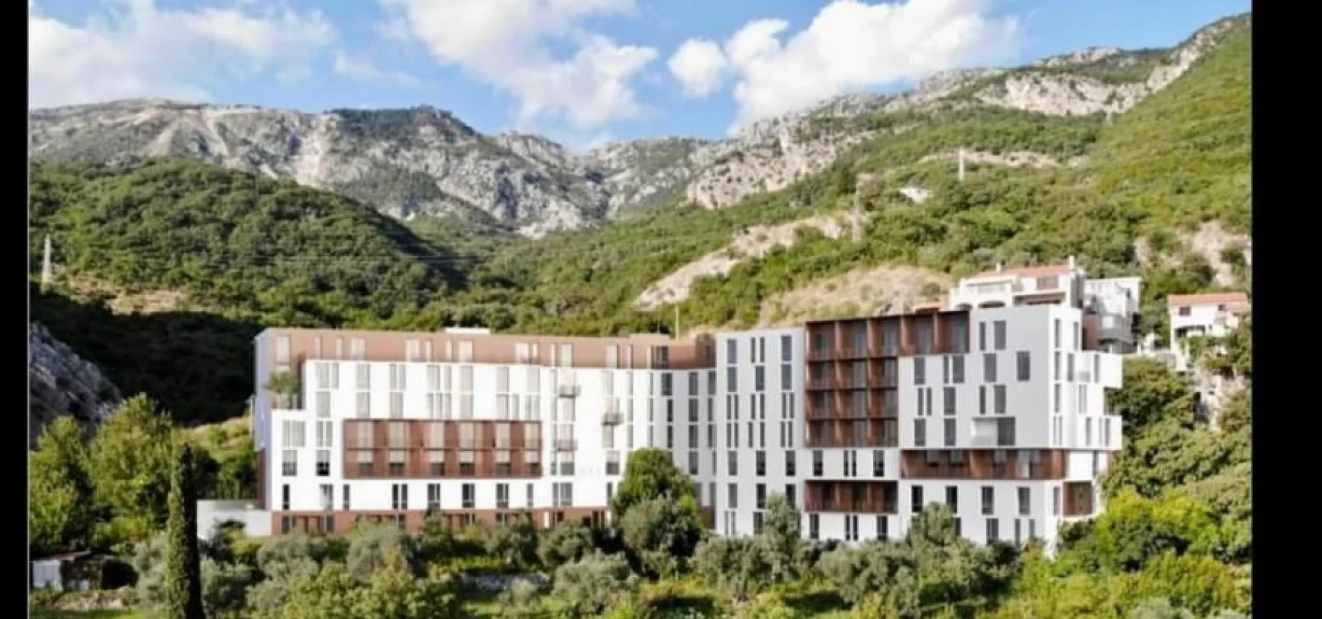 Beciçi de kat karşılıgı deniz manzaralı 5.440 m2 arsa