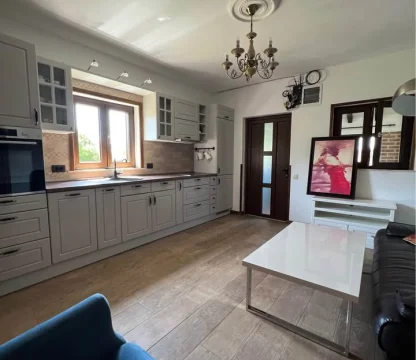 Kotor krımovice de satılık ev