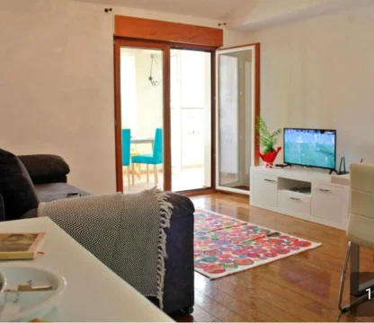 Budva'da 1+1 satılık daire