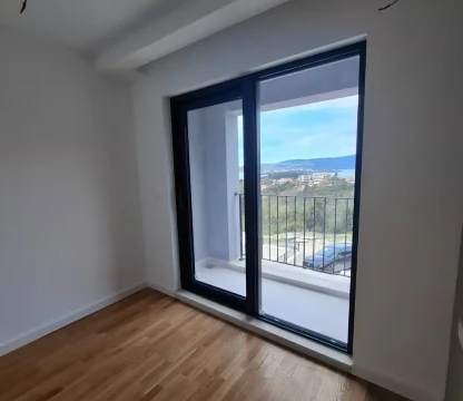 Tivat bölgesinde satılık 250 m2 villa