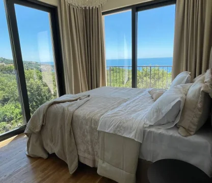 Budva'da satılık villa