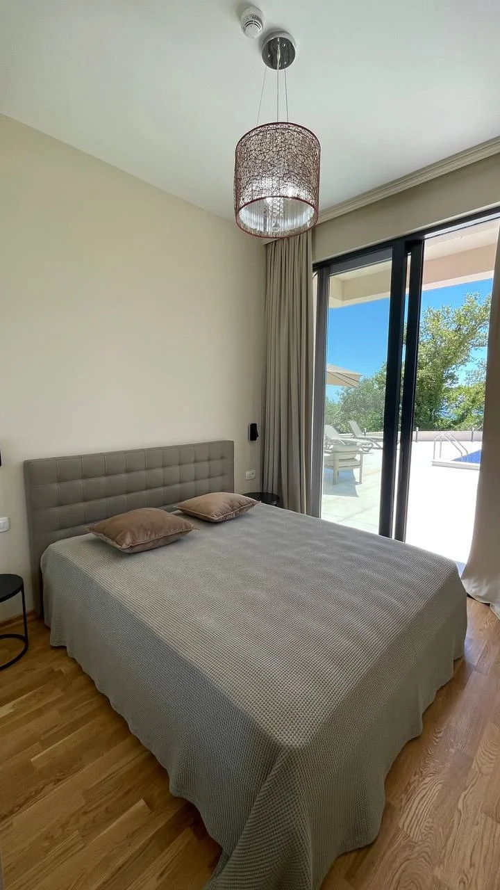 Budva'da satılık villa